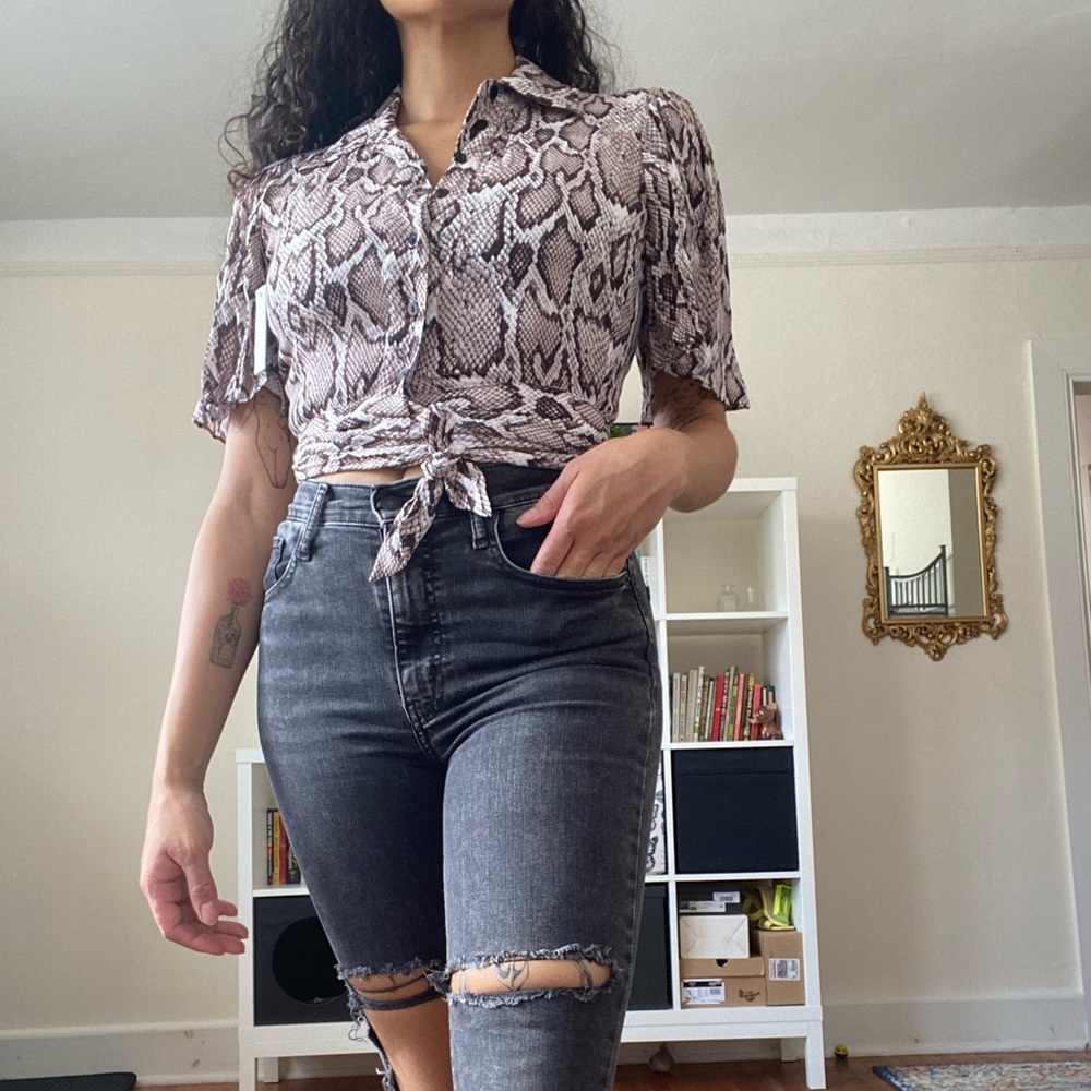 Afrm Flutter Sleeve Wrap Waist Button Up Blouse - image 3